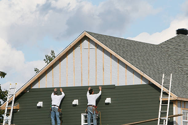 Professional Siding technician working in Ruffin, NC